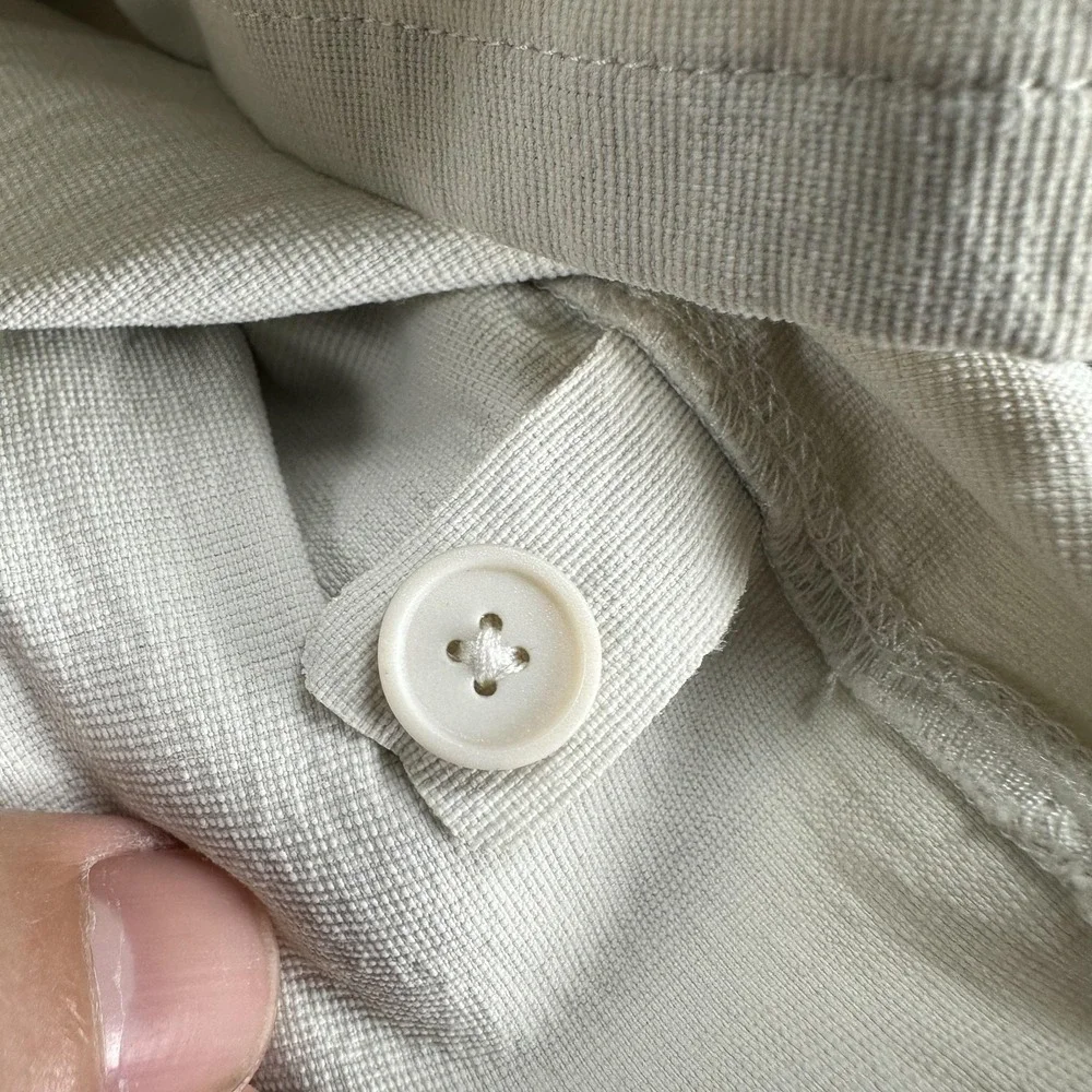 Lululemon Shirt Mens XL‎ Beige Solid Short Sleeve Button Front Pockets